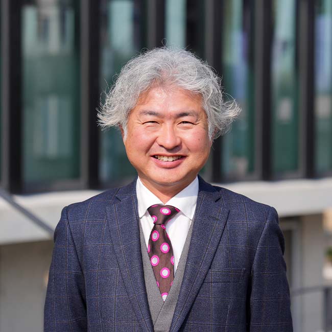 代表　岡田　紹宏